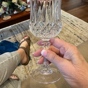 Elegant Crystal Wine Glass